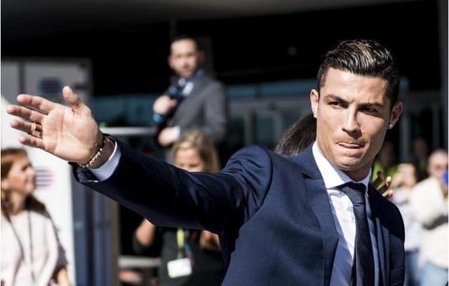 图片报：戴维斯即将复出，穆西亚拉预计明年初回归（图片报：戴维斯复出在即，穆西亚拉有望明年年初回归）