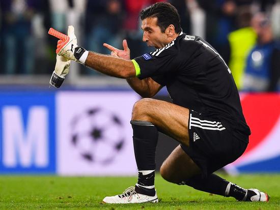 意甲：尤文客场3-0轻取卡利亚里（意甲战报：尤文客场3-0完胜卡利亚里）