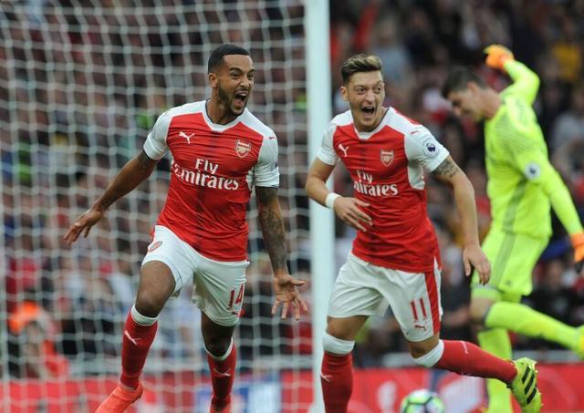 替补小将打入职业生涯首球（替补新人收获职业生涯处子球）