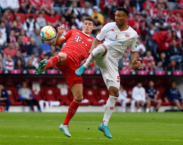 德容恩谈赢切尔西：他们是世俱杯冠军，但我们清楚该如何去踢（德容恩谈胜切尔西：对手虽是世俱杯冠军，我们清楚怎么踢）