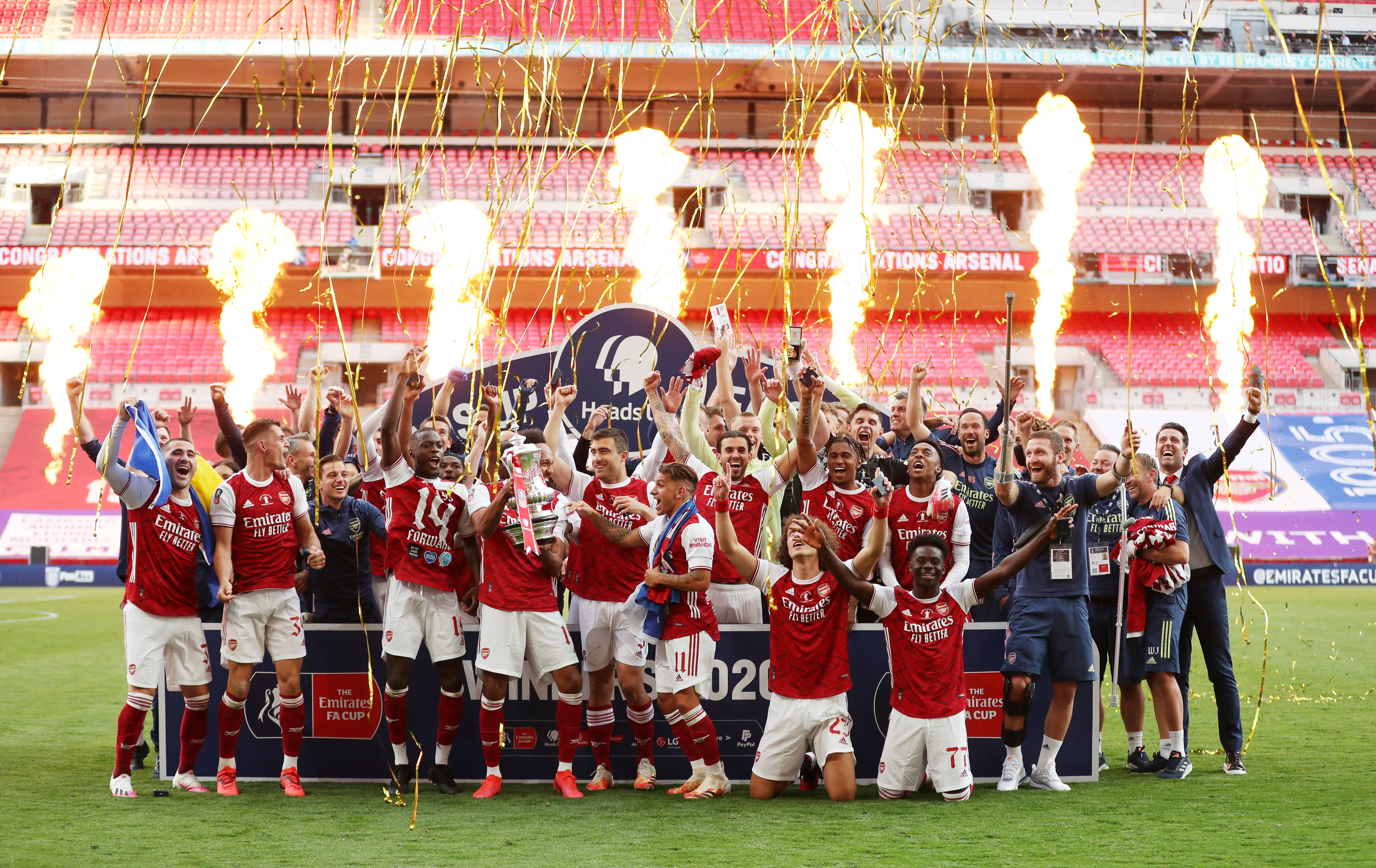 NBA球员专访：詹姆斯谈团队合作,