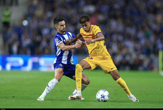 太阳报：伊万-托尼在伦敦夜总会因涉嫌用头撞人被警方逮捕（太阳报称伊万-托尼在伦敦夜店涉用头撞人遭警方拘捕）