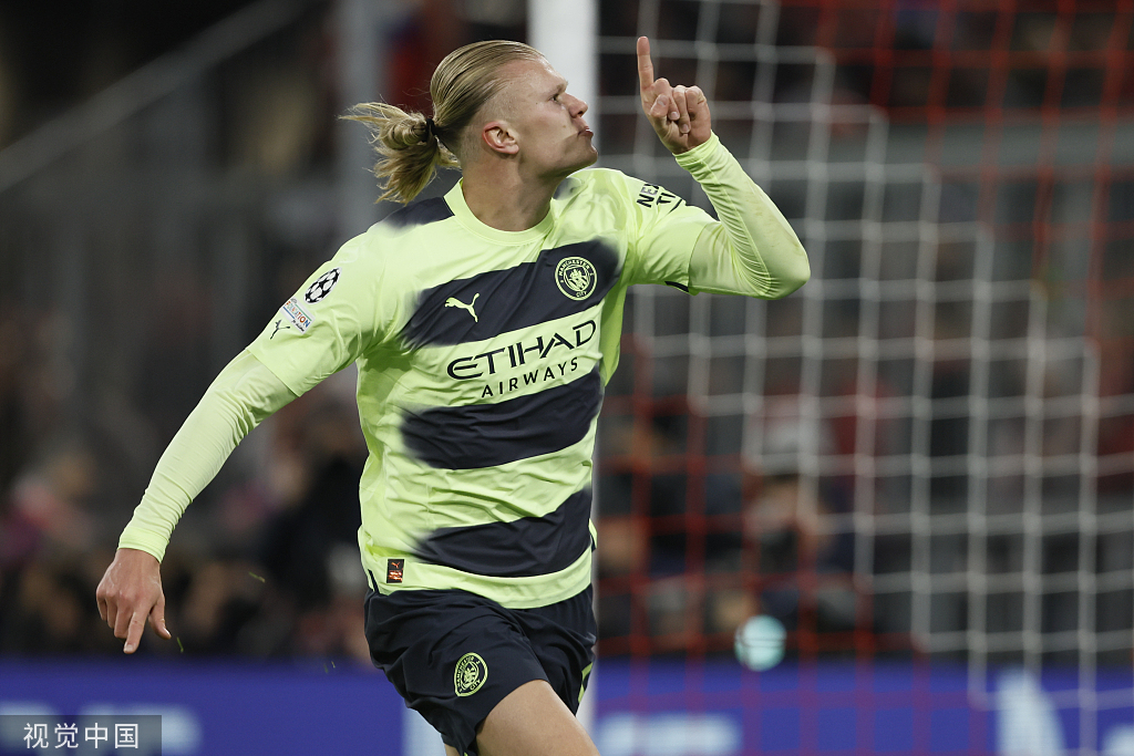 欧冠积分榜分析：小组晋级形势紧张,