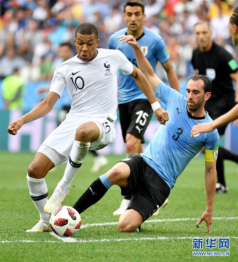 斯拉维亚主帅：我们让阿森纳踢得很艰难，但球队犯了致命失误（斯拉维亚主帅：阿森纳被我们逼得不轻松，球队却被致命失误拖累）