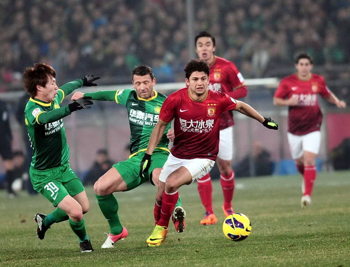 捷克11月大名单：绍切克、希克领衔，舒尔茨、维季克在列（捷克11月名单出炉：绍切克、希克领衔，舒尔茨、维季克入选）