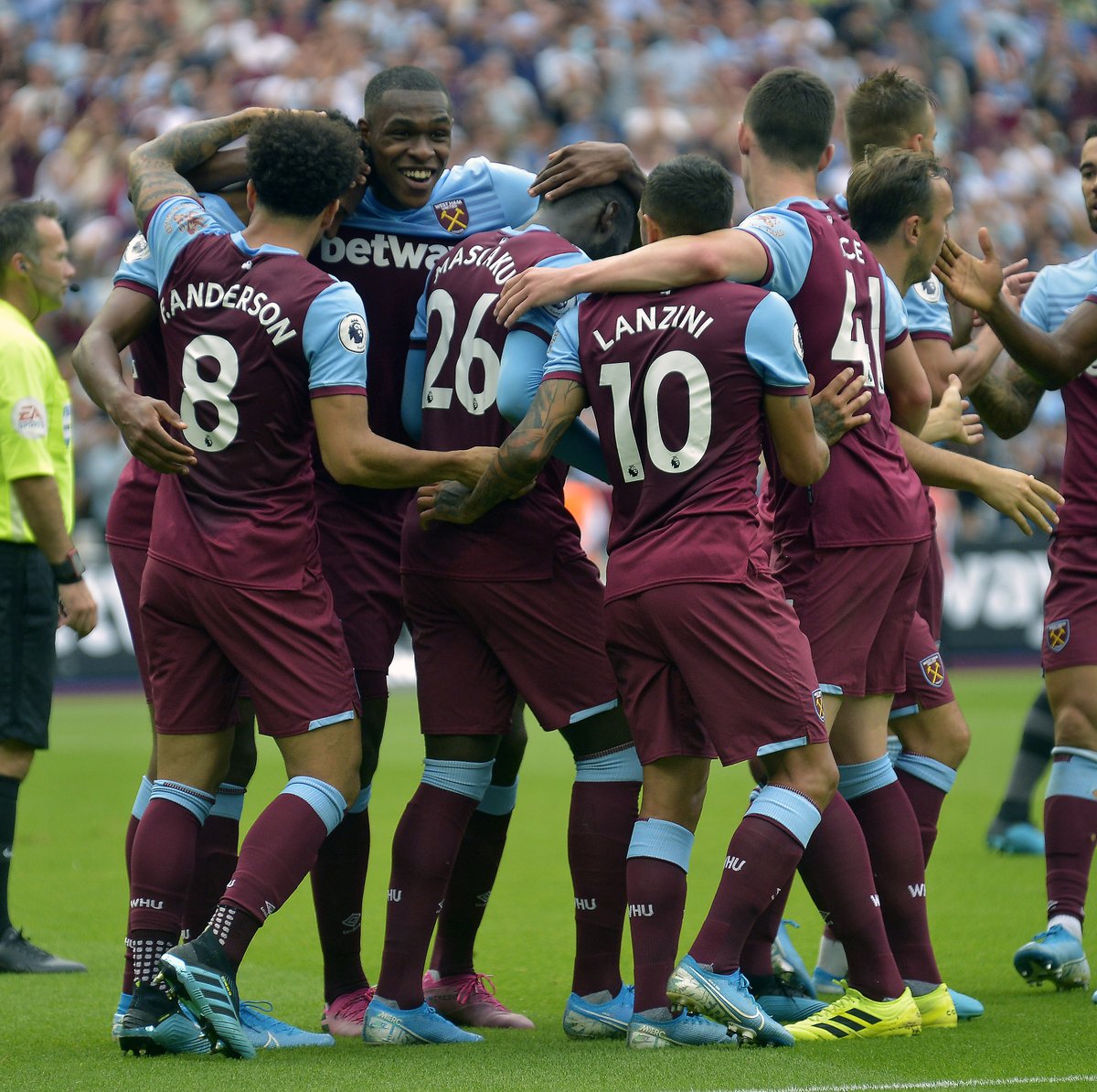 孙颖莎真厉害啊，这届世界杯100%胜率的运动员，从未丢一局（孙颖莎太强！本届世界杯全胜且未丢一局）